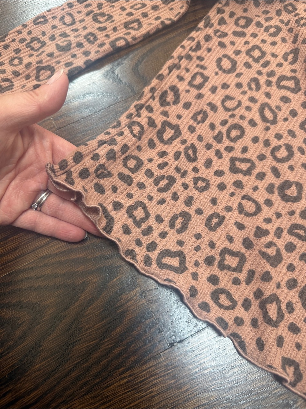 Cat&jack Girls leopard print Thermal Henley Top size M (8) - Picture 5 of 5